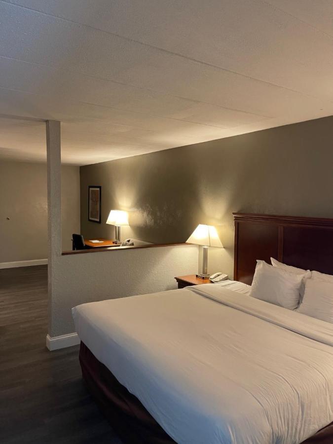 Best Western Plus La Porte Hotel & Conference Center Экстерьер фото