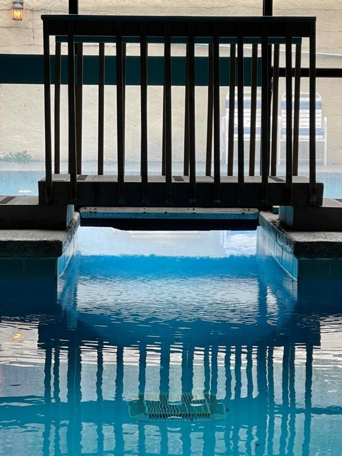 Best Western Plus La Porte Hotel & Conference Center Экстерьер фото