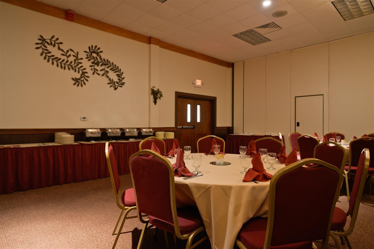 Best Western Plus La Porte Hotel & Conference Center Экстерьер фото
