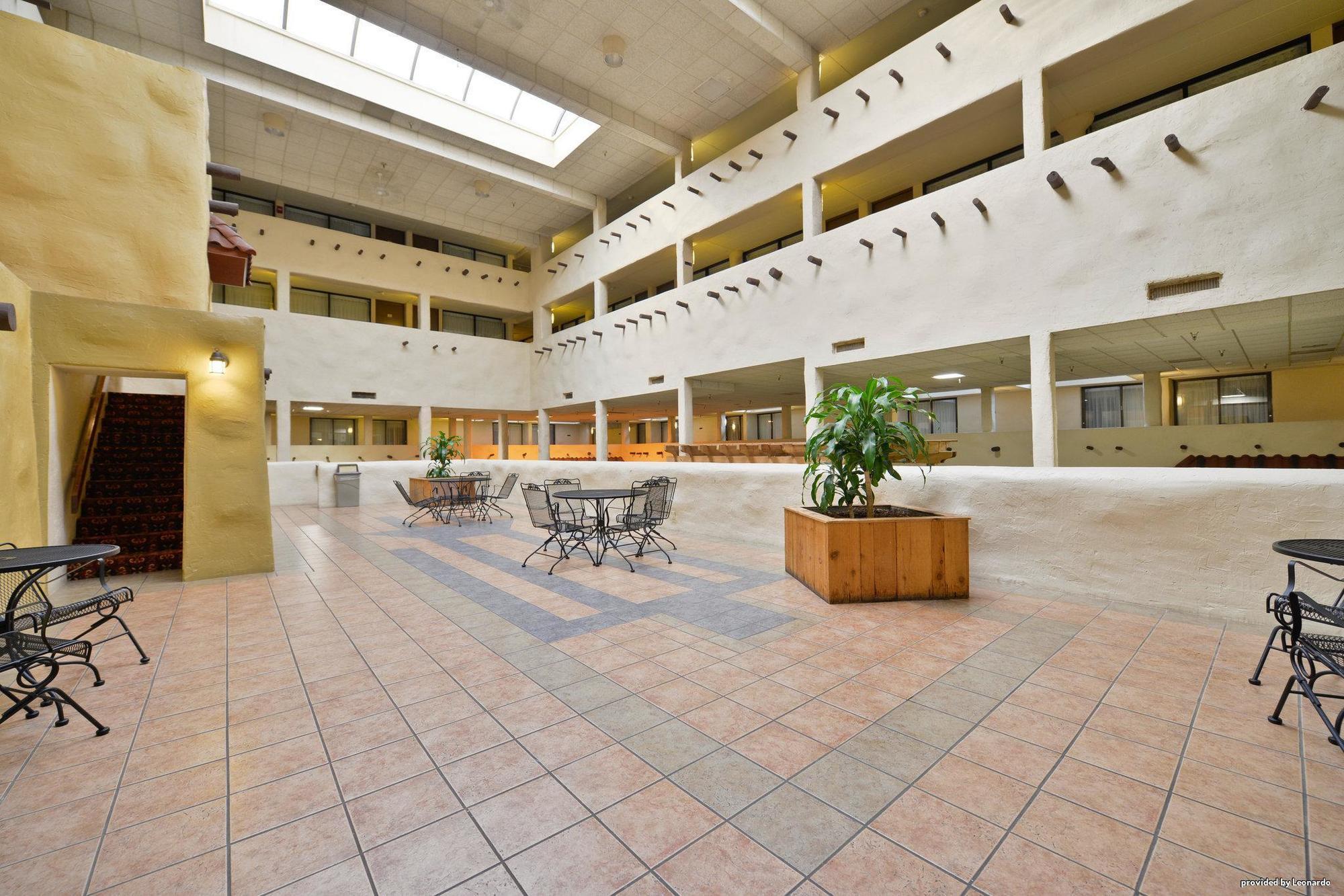 Best Western Plus La Porte Hotel & Conference Center Экстерьер фото