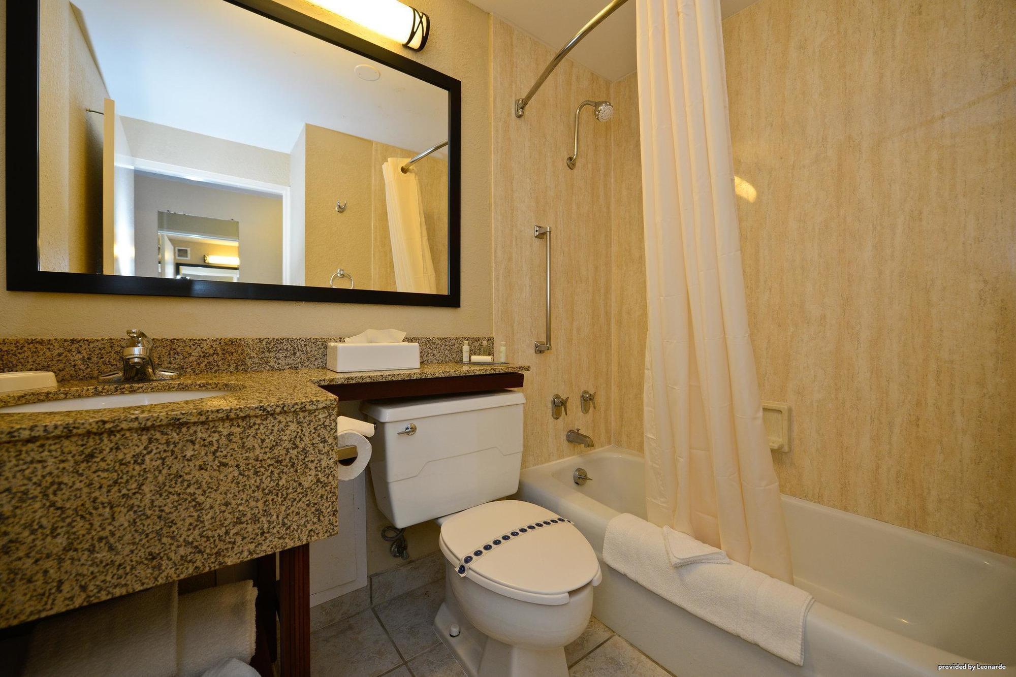 Best Western Plus La Porte Hotel & Conference Center Экстерьер фото