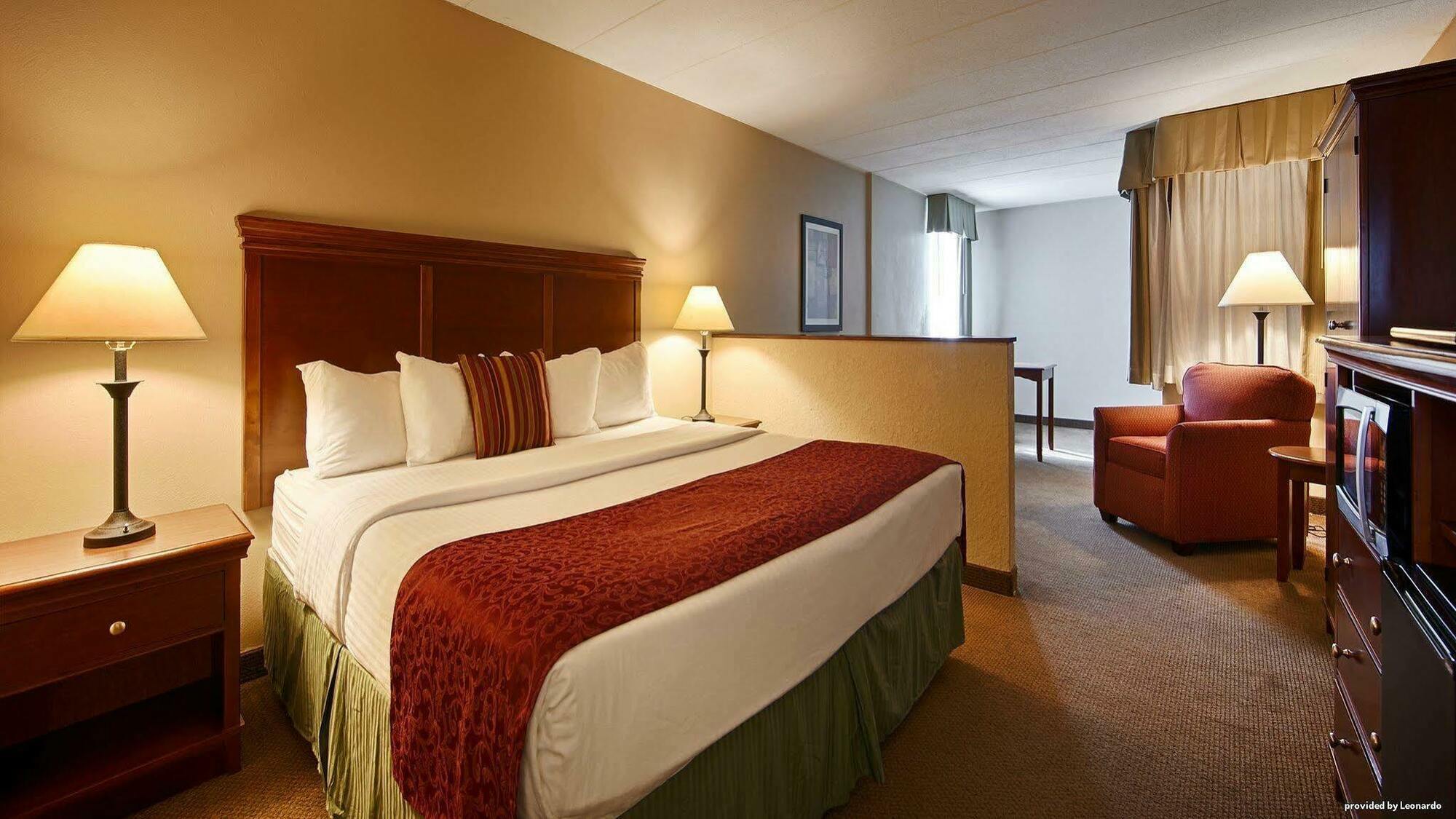 Best Western Plus La Porte Hotel & Conference Center Экстерьер фото