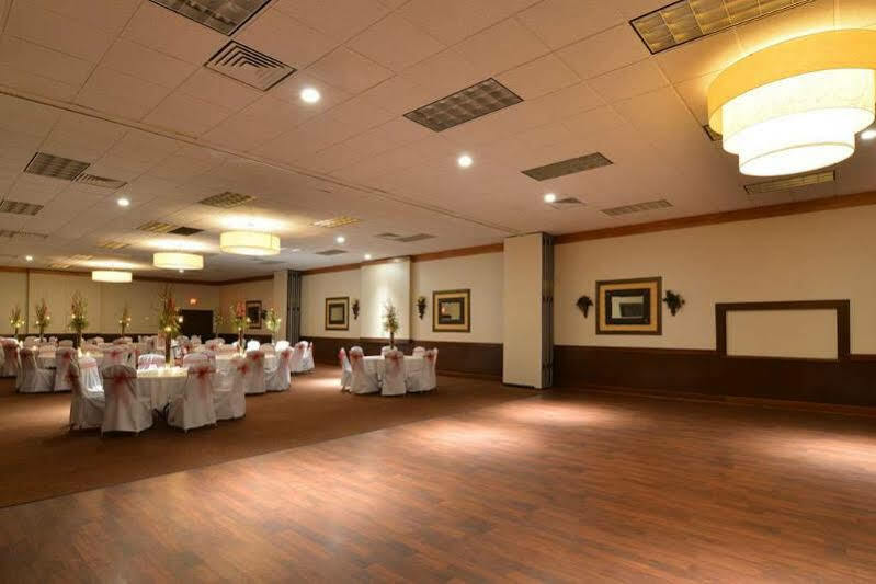 Best Western Plus La Porte Hotel & Conference Center Экстерьер фото